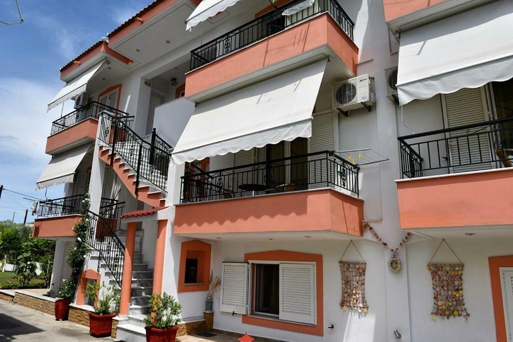 Marmaron Rooms Agiokampos  Exterior foto