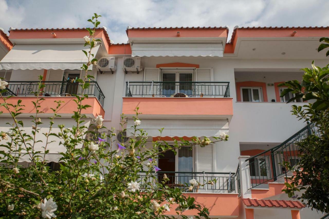 Marmaron Rooms Agiokampos  Exterior foto