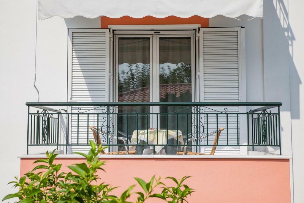 Marmaron Rooms Agiokampos  Exterior foto